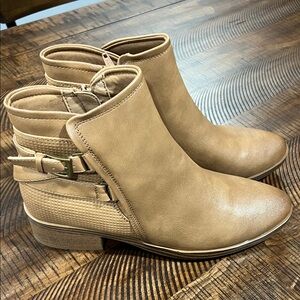 BareTraps Light Brown Ankle Booties